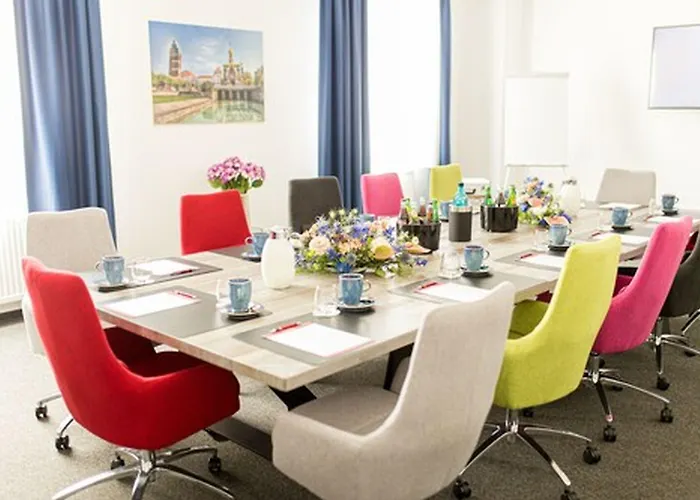 Отель Pallas Дармштадт