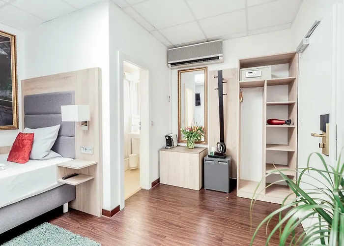 Pallas Отель 3*