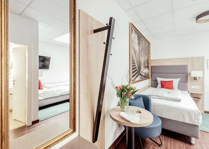 Отель Pallas 3*